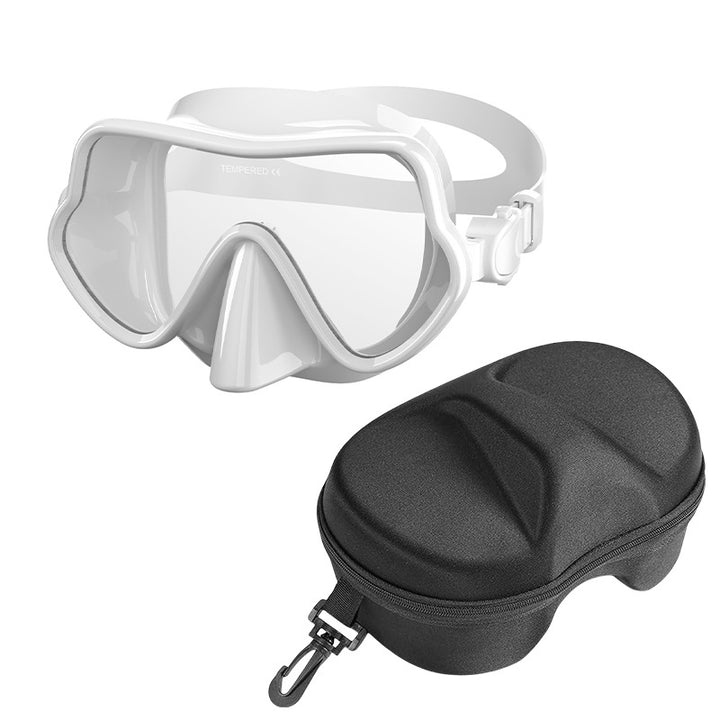 Diving mask with wide field of vision and comfortable wearing comfort Bowlift