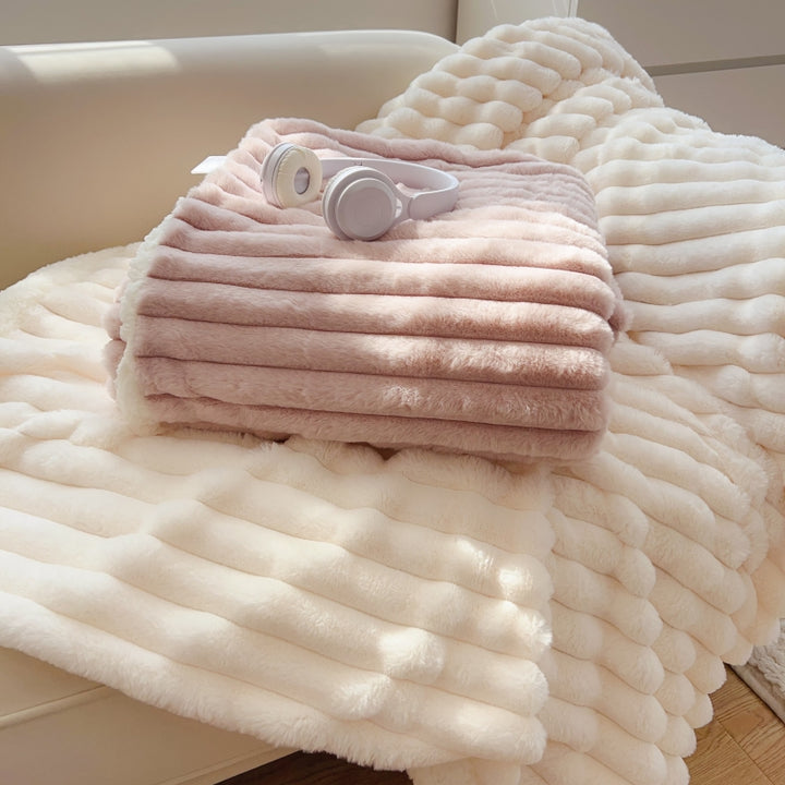 Women Super Soft Plush Blanket with 3D Structure Bowlift