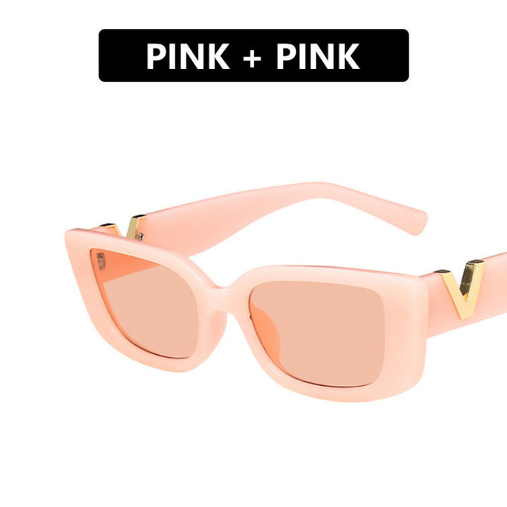 Ladies elegantly cut sunglasses in modern design Bowlift