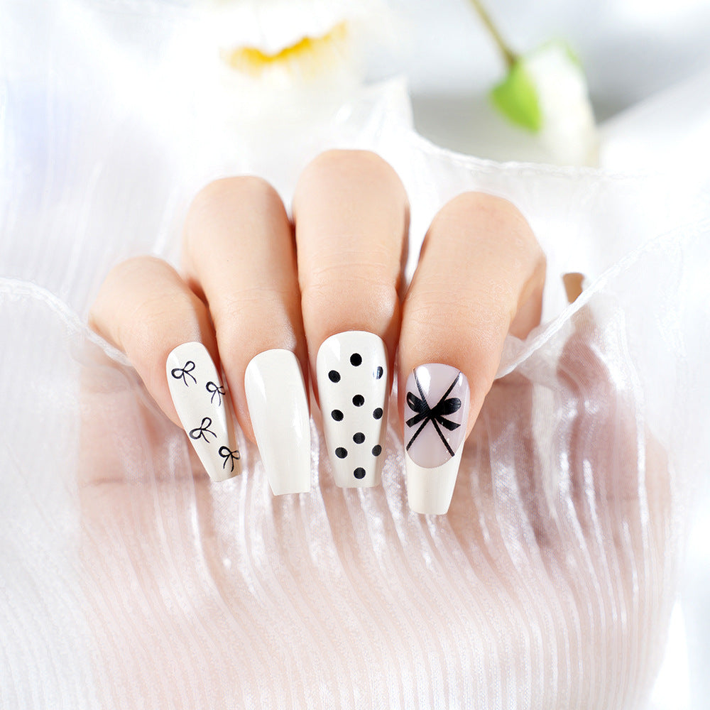 Elegant Press-On Nail Art Set Bowlift