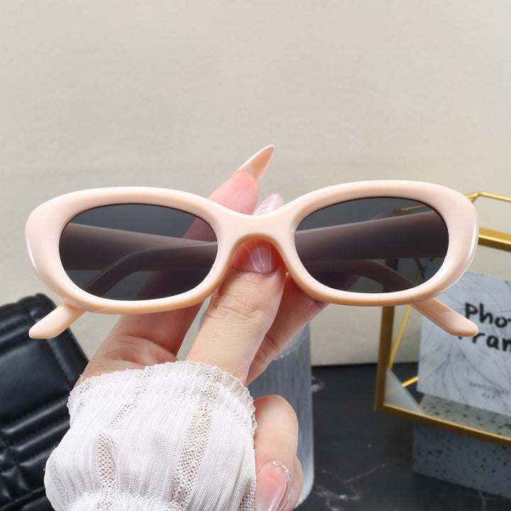 Women's fashionable sunglasses with oval design and UV protection Bowlift
