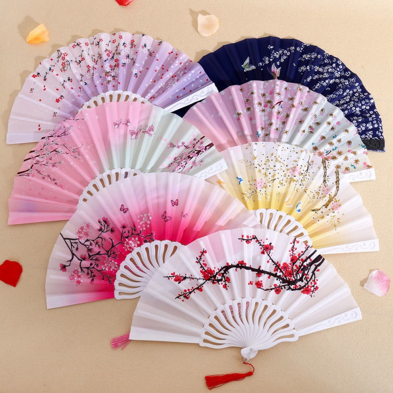 Ladies' artistically designed hand fan Bowlift