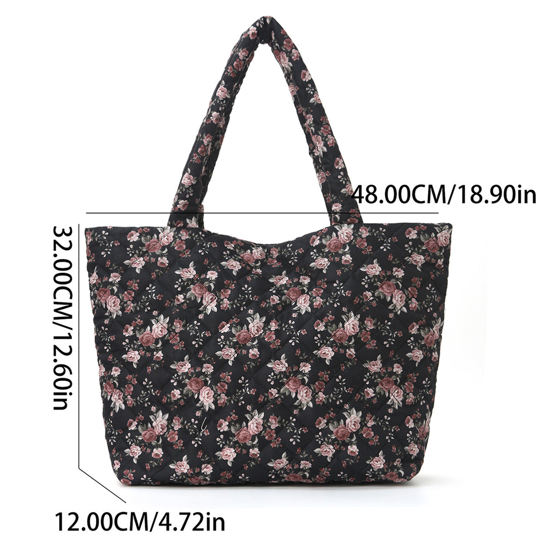 Trendy shopping bag with cute bear and strawberry design Bowlift
