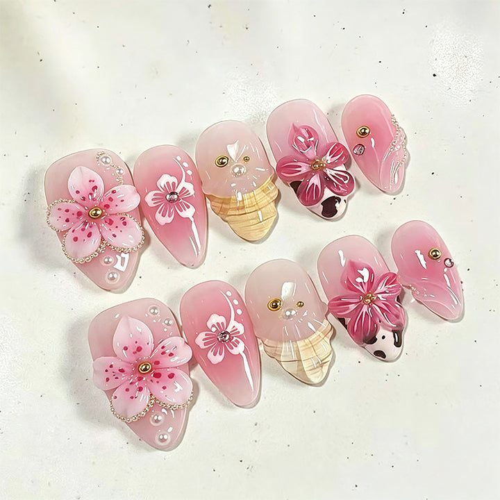 Luxurious artificial nails with floral decorations Bowlift