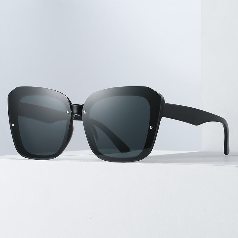 Women's oversized square sunglasses with sophisticated frame Bowlift