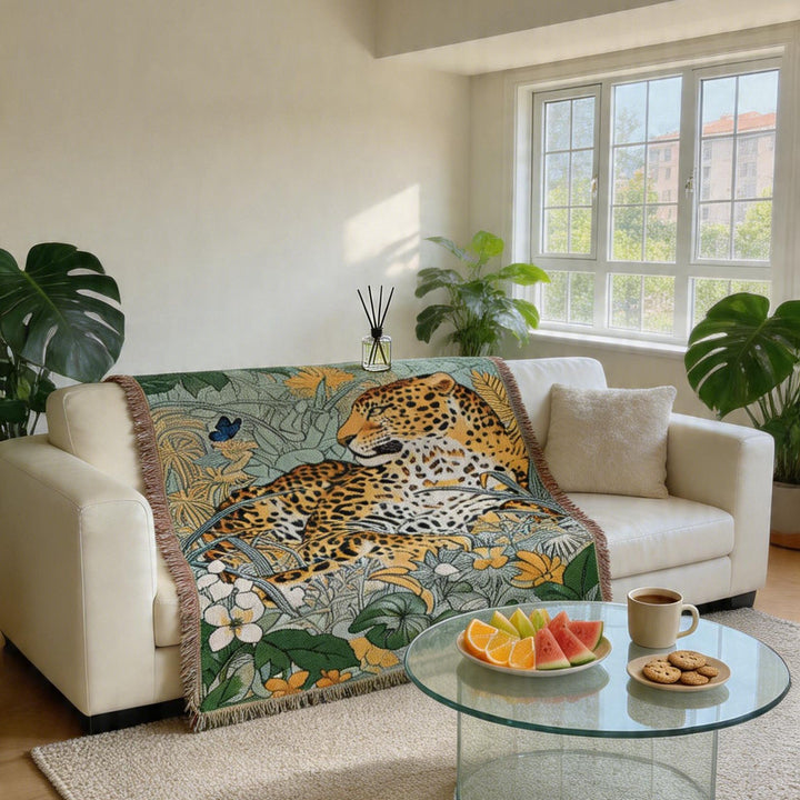 Decorative Animal-Themed Throw Blanket