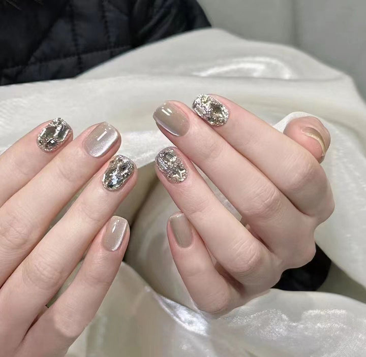 Luxury Press-On Nail Set with Glitter Accent Bowlift