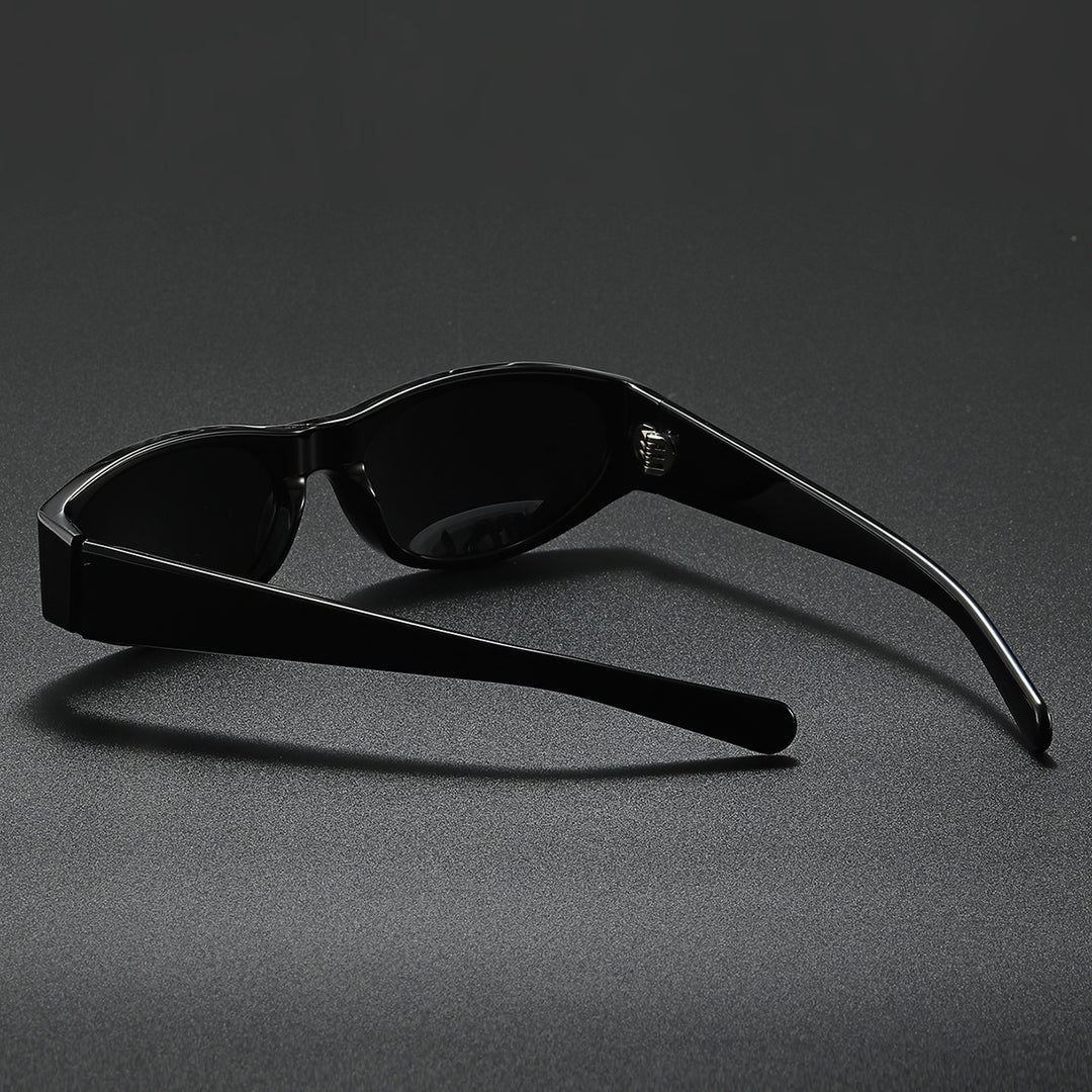 Ladies elegant fashionable sunglasses with lightweight frame Bowlift