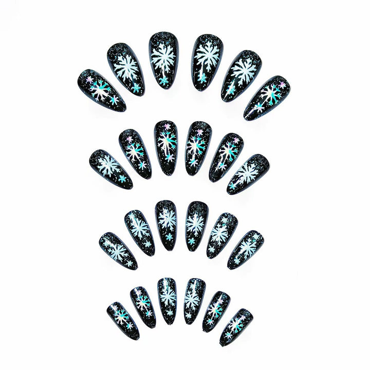 Artificial nails with shimmering snow crystal motif Bowlift