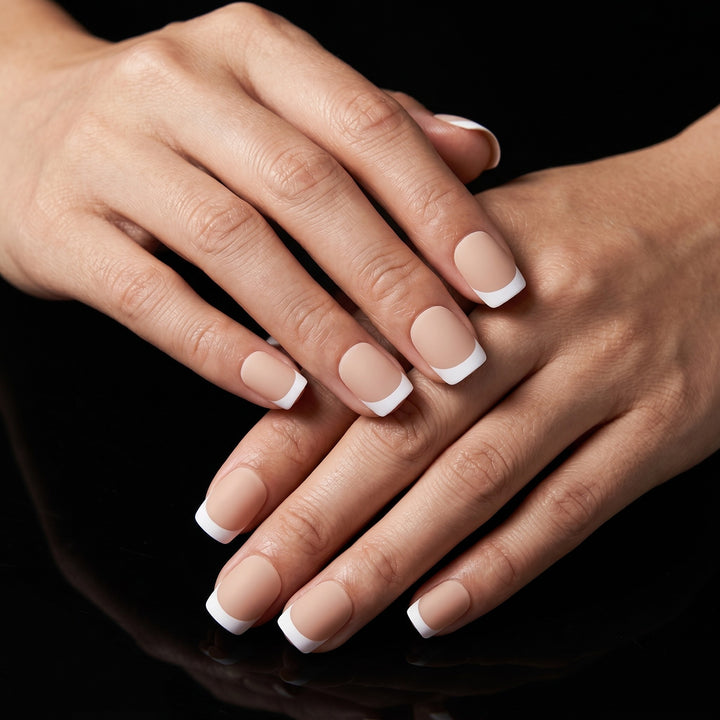French Tip Nail Design Bowlift