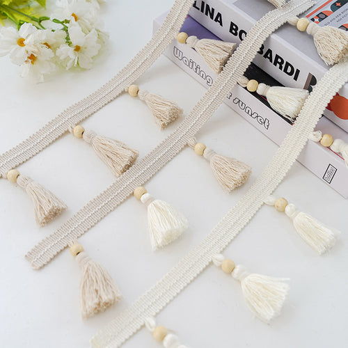 Decorative curtain with tassel trim Bowlift