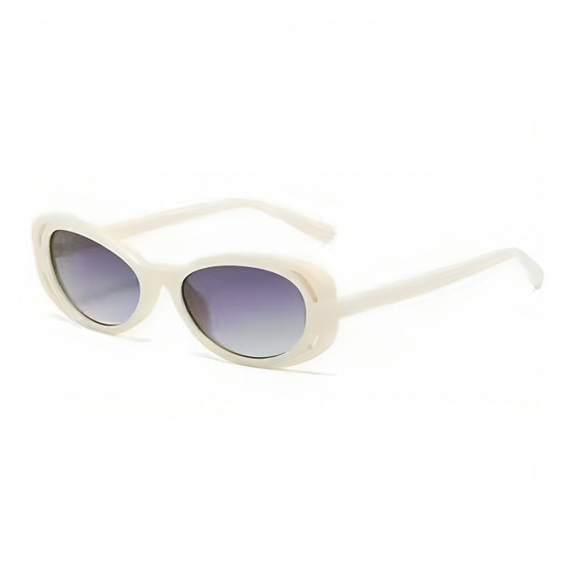 Ladies Cat-Eye Sunglasses with elegant, transparent frame and UV protection Bowlift