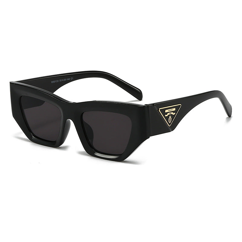 Ladies Designer Sunglasses with modern, geometric frame Bowlift