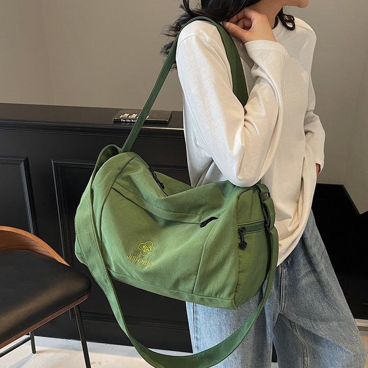 Modular Sports and Travel Bag Bowlift