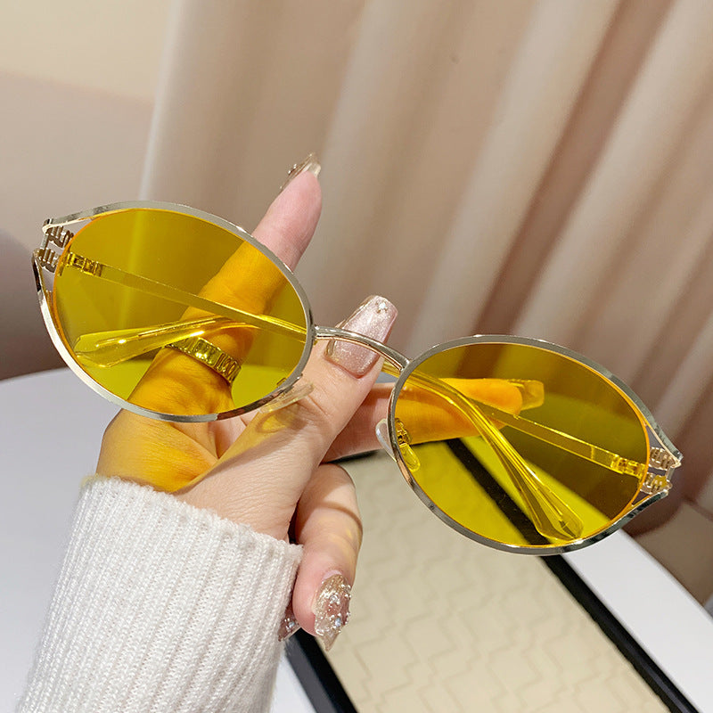 Women's elegant Cat-Eye sunglasses with fine metal frame Bowlift