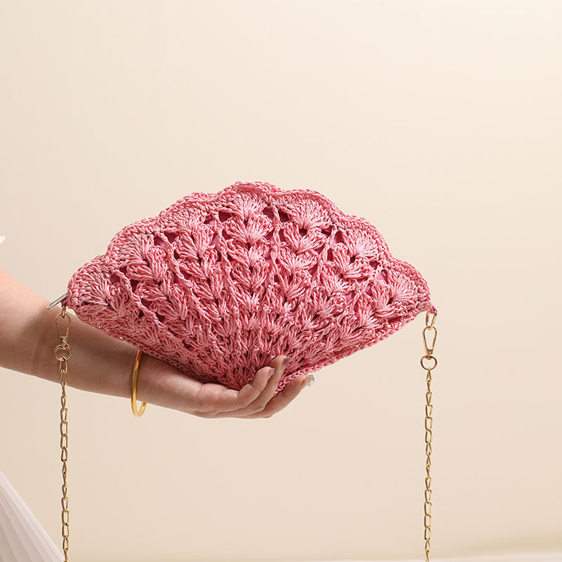 Elegant Clutch Bag in Shell Design Bowlift