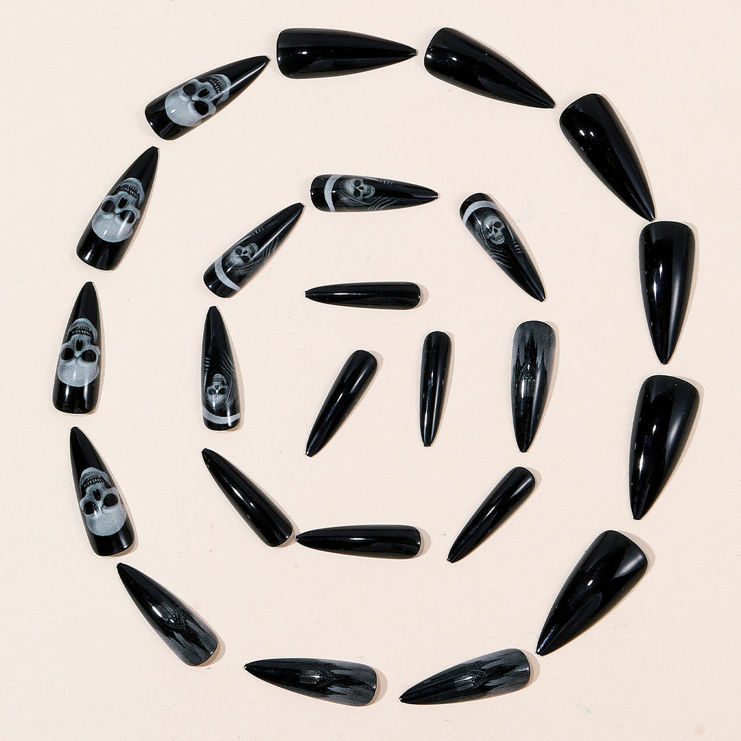 Gothic-Inspired 3D Nail Art Bowlift