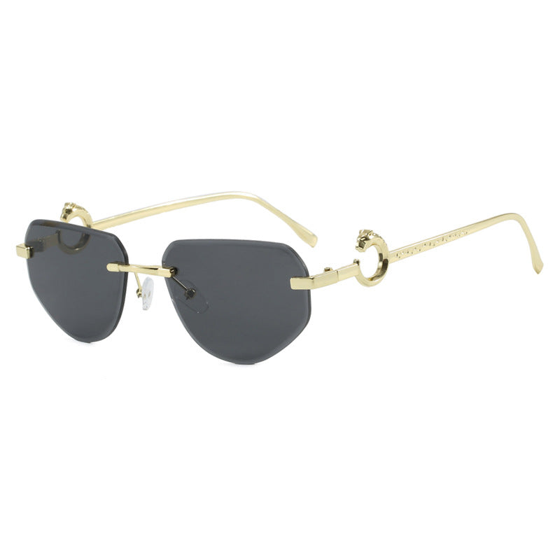 Women's trendy chic sunglasses in modern design with delicate metal frame Bowlift