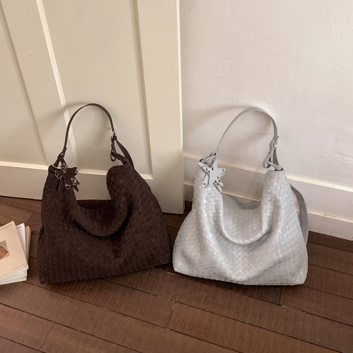 Elegant and Practical Shoulder Bag Bowlift