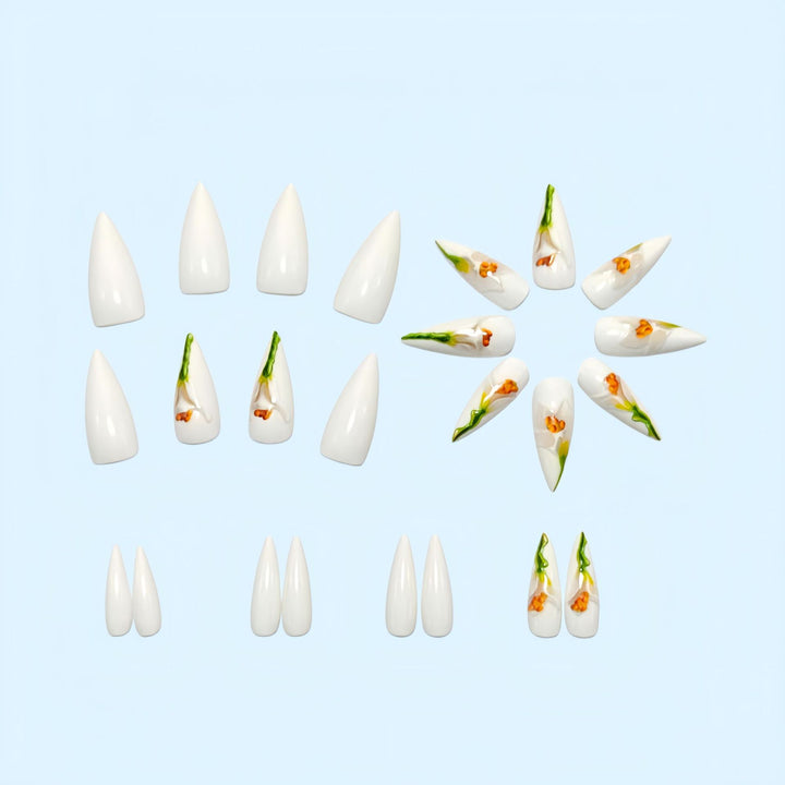 Artificial nails with elaborate floral design Bowlift