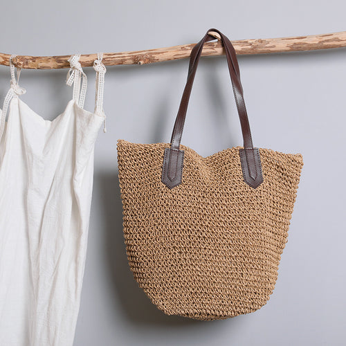 Generous wicker tote bag with leather handles Bowlift