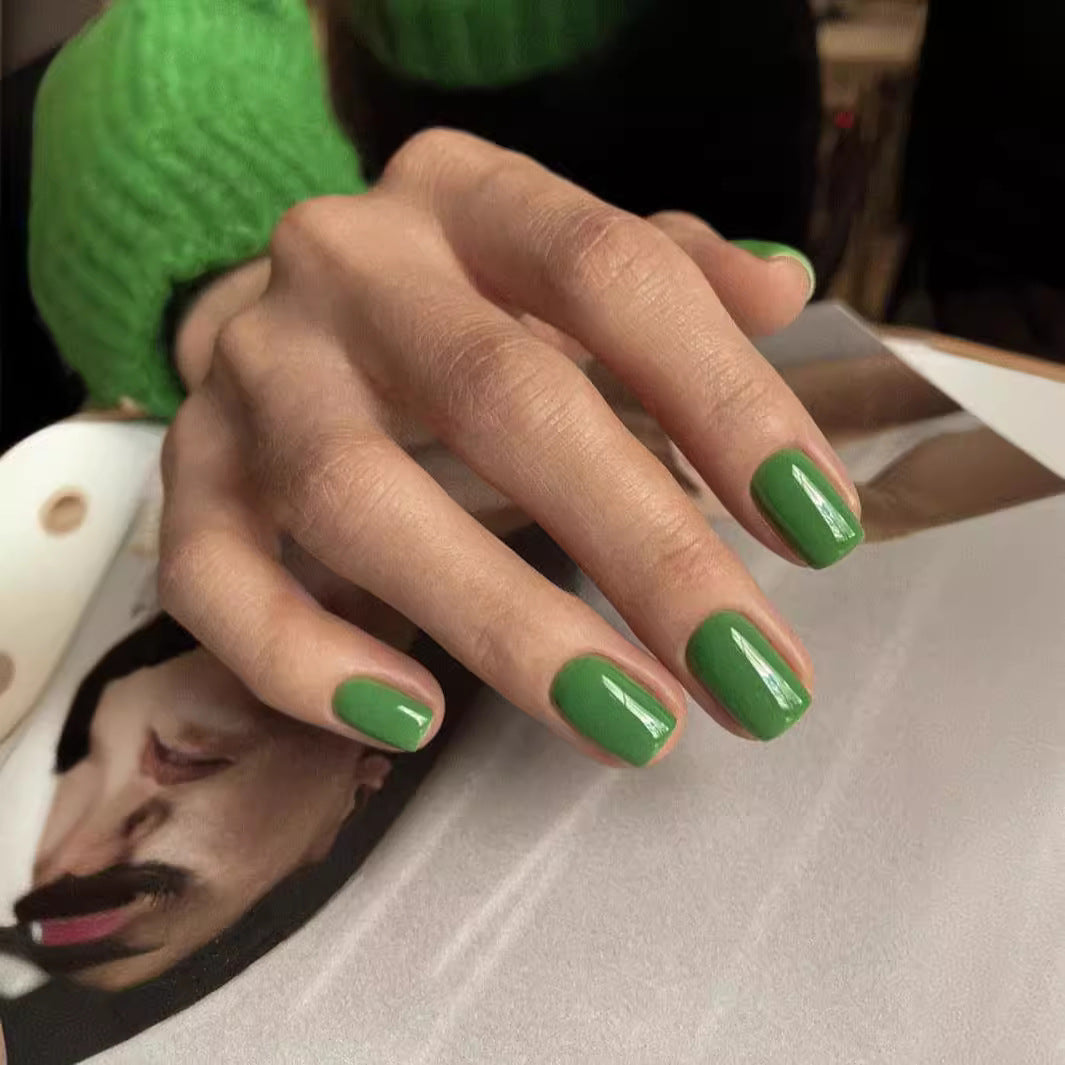 Glossy Press-On Nail Tips Collection Bowlift