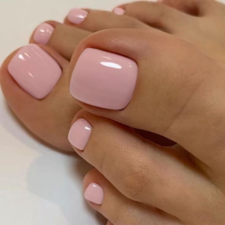 Nail set with elegant high-gloss finish Bowlift