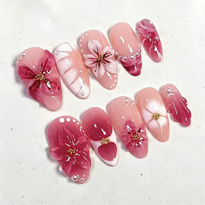 Creative Nail Art Set with Floral Accents Bowlift