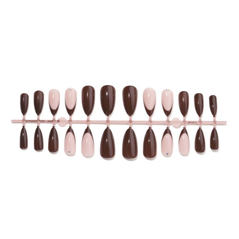 Artificial nail set with glamorous high gloss designs Bowlift