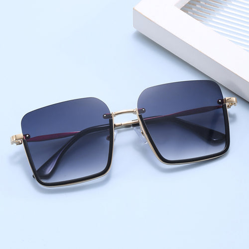 Women oversized sunglasses with elegant geometric frame Bowlift