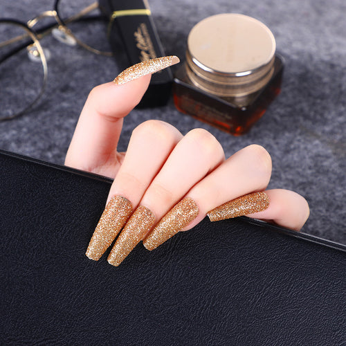 High-quality artificial nails with glitter effects Bowlift