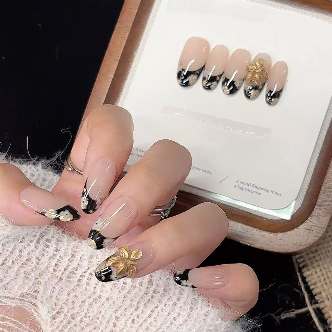 Elegant Floral Press-On Nail Art Bowlift