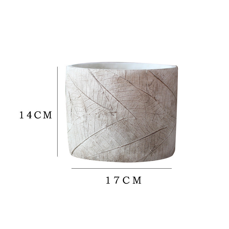 Decorative plant container made of handmade ceramic with leaf pattern Bowlift