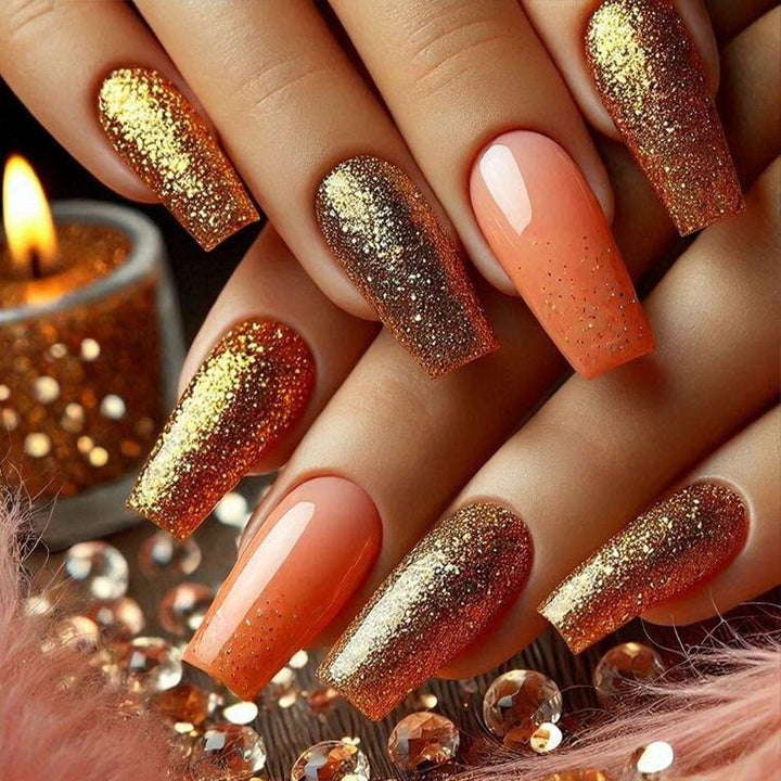 Glamorous artificial nails with sparkling glitter and high-gloss finish Bowlift