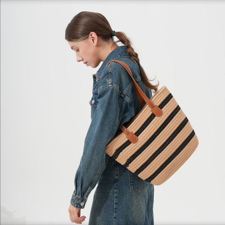 Casual tote bag with stylish stripe pattern Bowlift