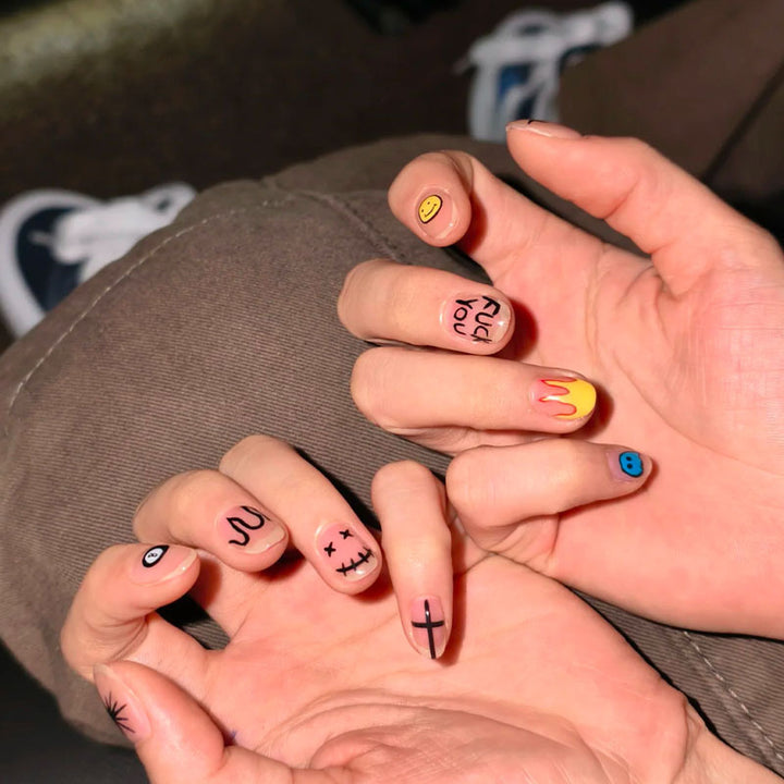 Playful Artistic Nail Art Design Set Bowlift