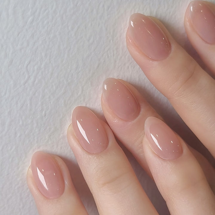 Artificial nail art with playful dots and bows Bowlift