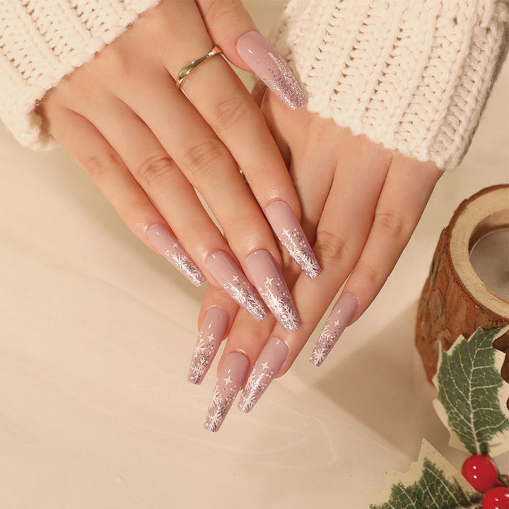 Artful Christmas nail art with original gingerbread motif Bowlift
