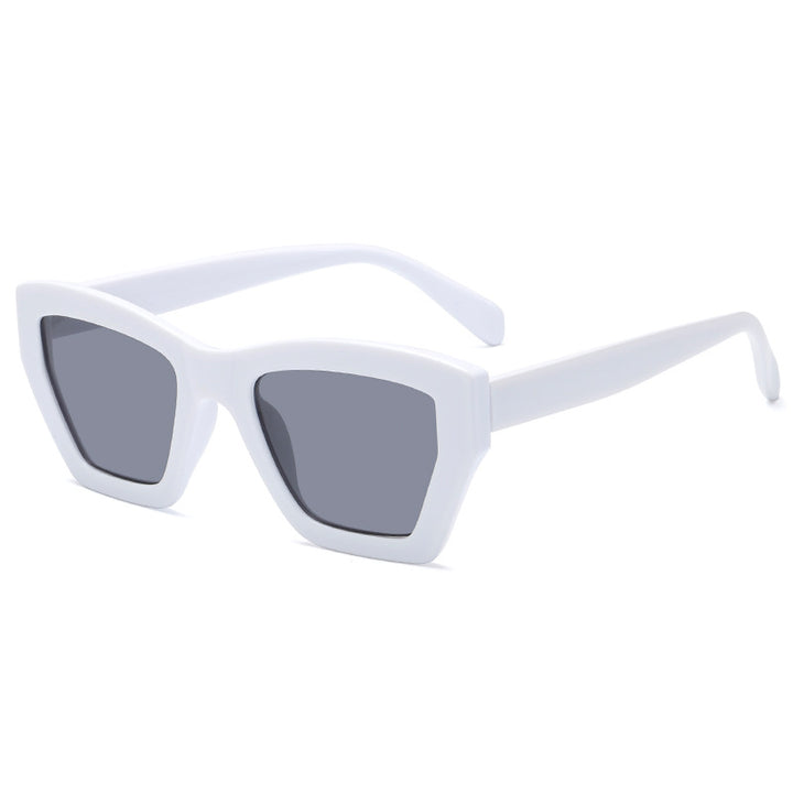 Ladies trendy sunglasses in modern geometric design Bowlift