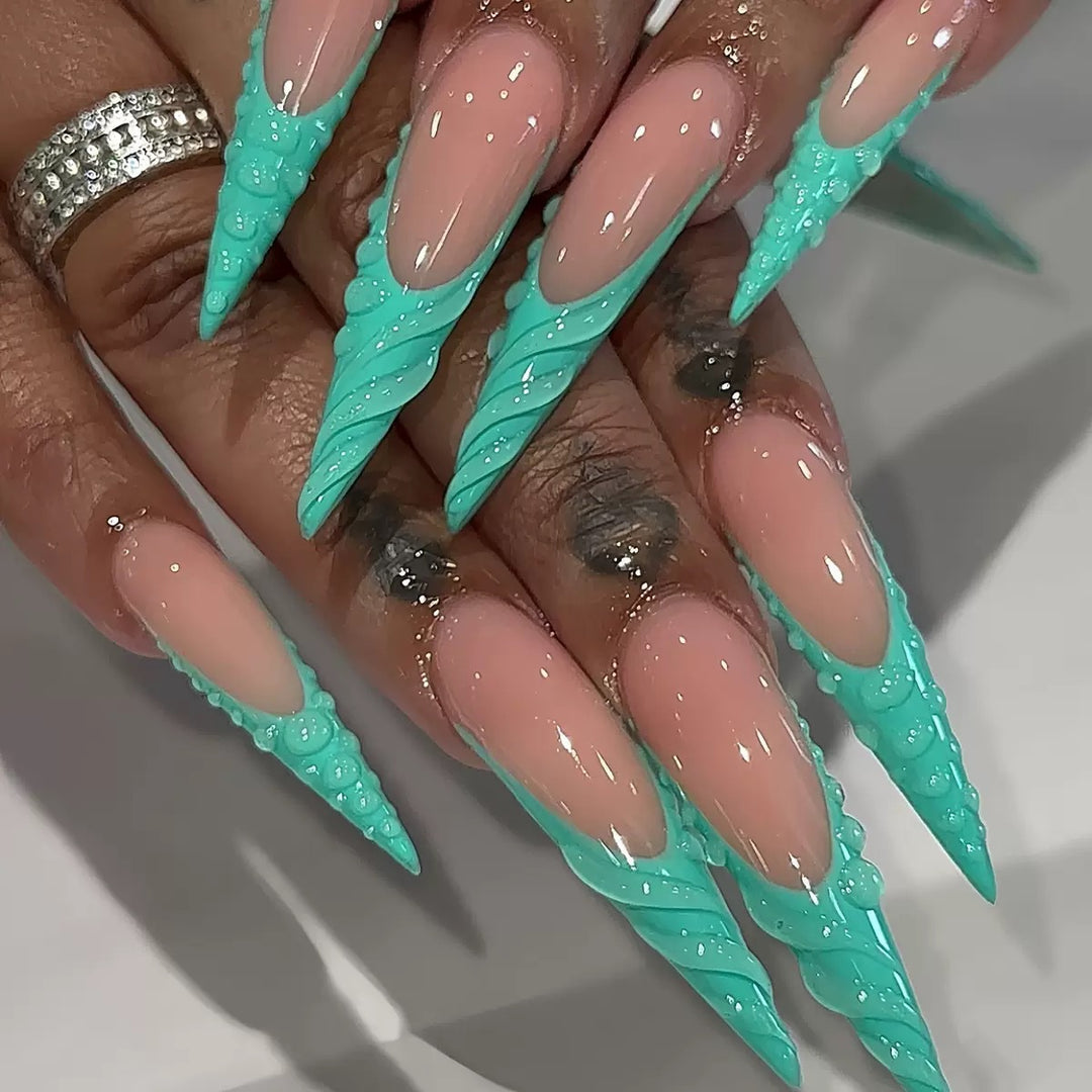 Artistic Shell-Inspired Press-On Nail Extensions Bowlift