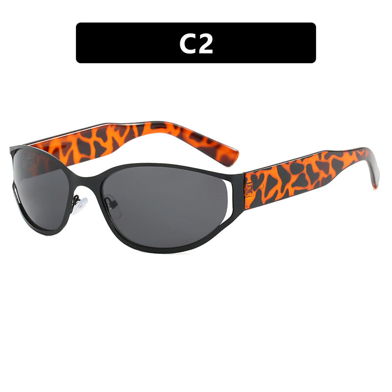 Women's modern sunglasses with elegant contours and protective UV filter Bowlift