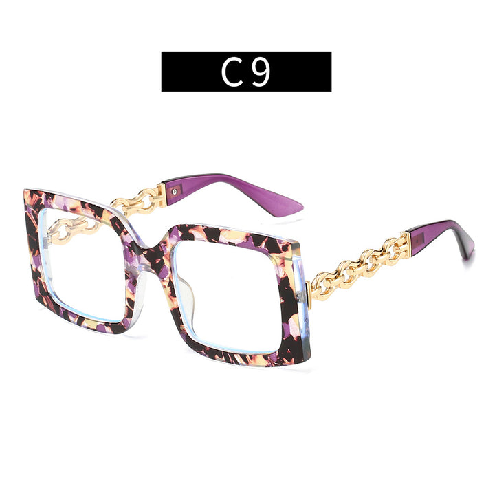 Ladies elegant sunglasses with luxurious chain details Bowlift