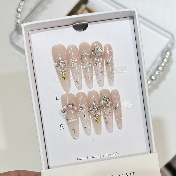 Snowflake-Inspired Glitter Press-On Nail Set Bowlift