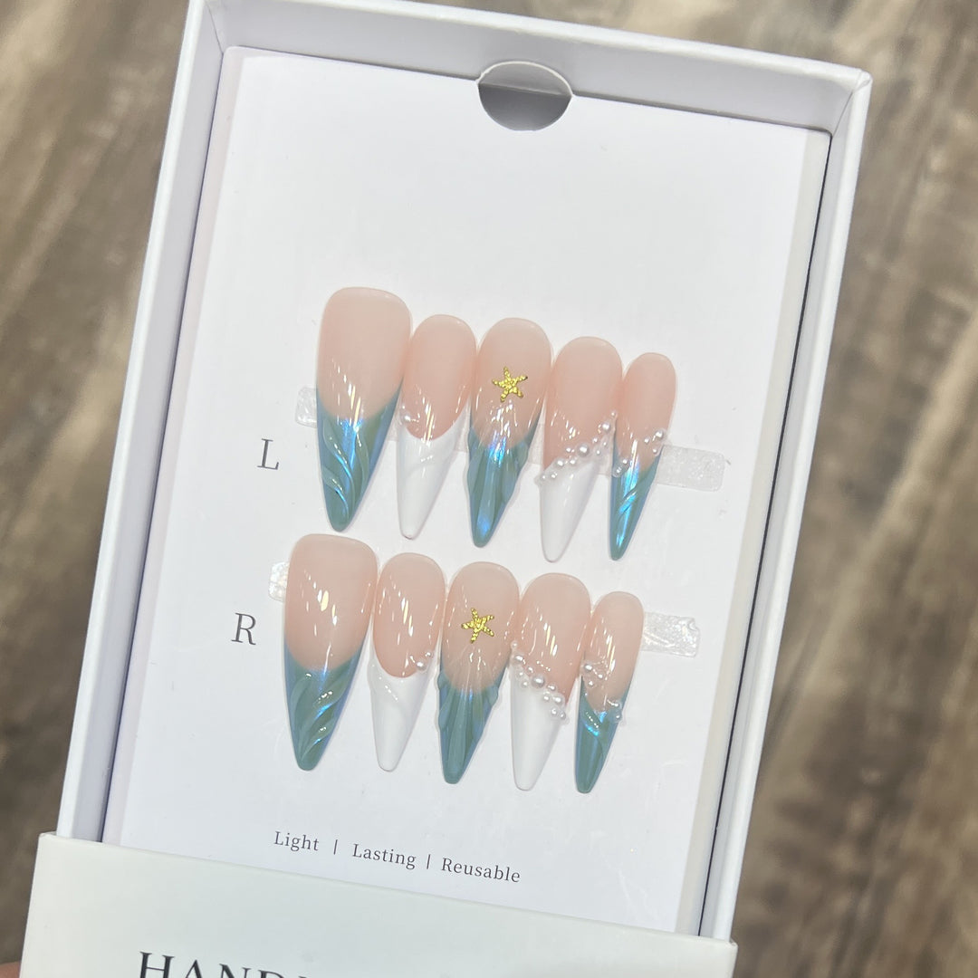 Floral and Polka Dot Press-On Nail Set Bowlift