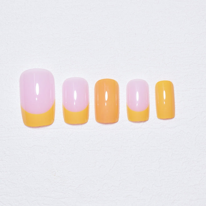 Vibrant Nail Extensions Bowlift