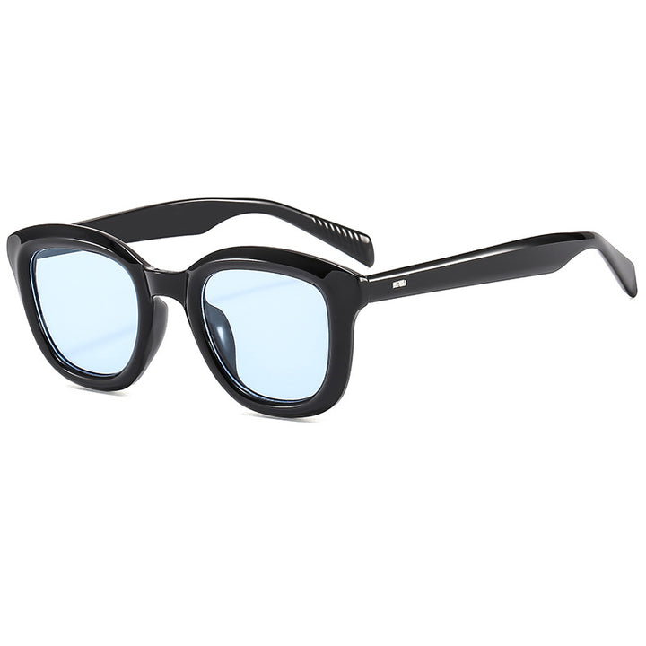 Women’s Fashion Sunglasses in Elegant, Transparent Design Bowlift