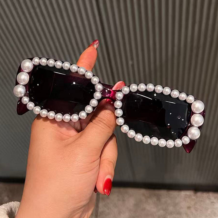 Ladies fashionable sunglasses with luxurious pearl frame Bowlift