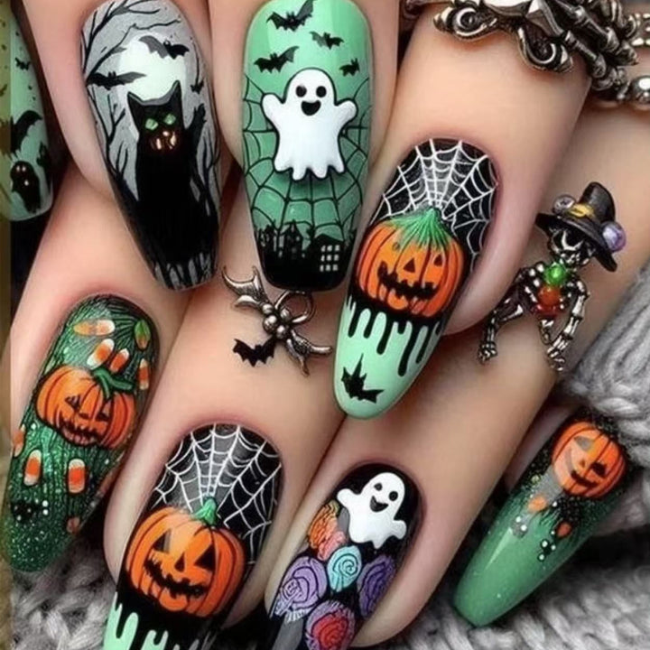 Nail art set with detailed floral designs Bowlift