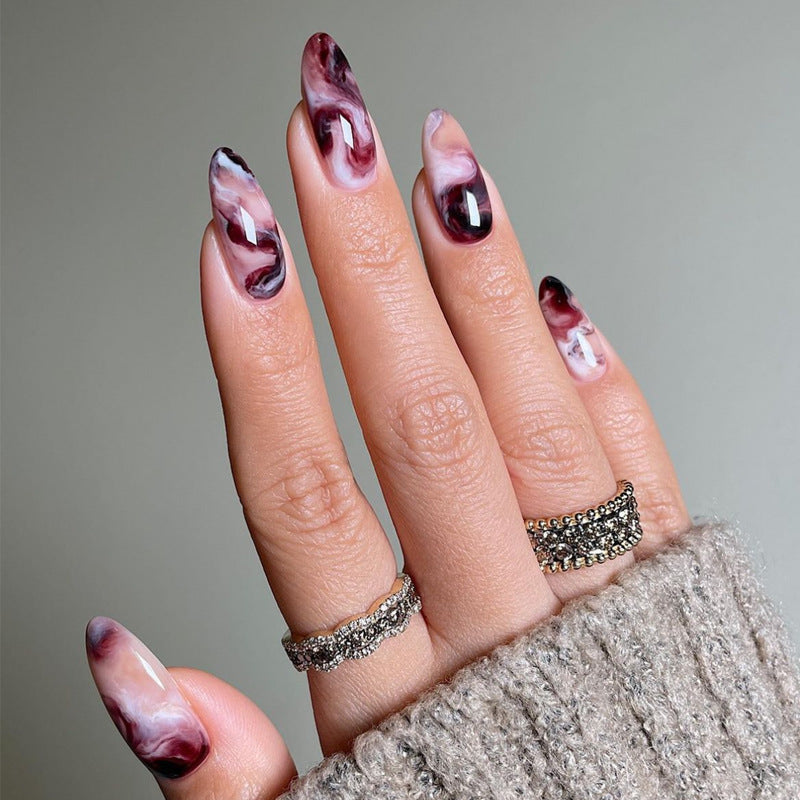 Elegant Heart-Designed Press-On Nail Tips Bowlift