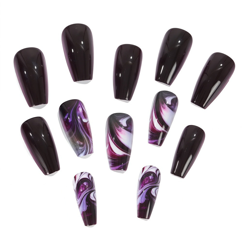 Artificial nails in modern marble design Bowlift